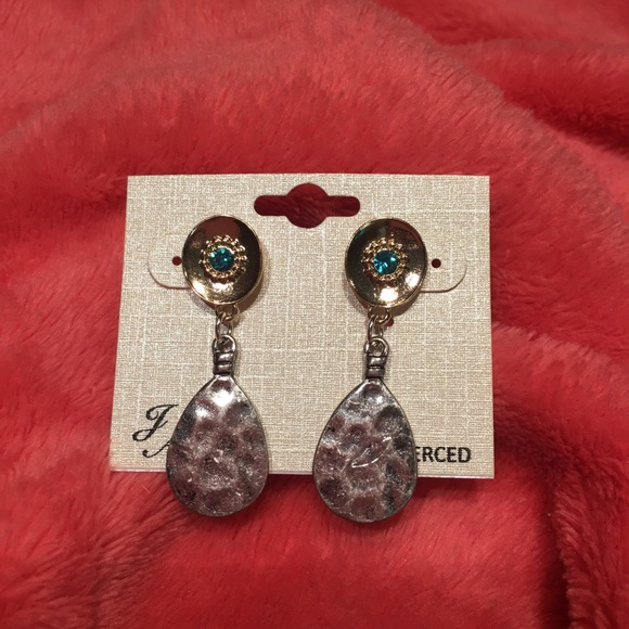 Super cute earrings NEW - Picture 3 of 6